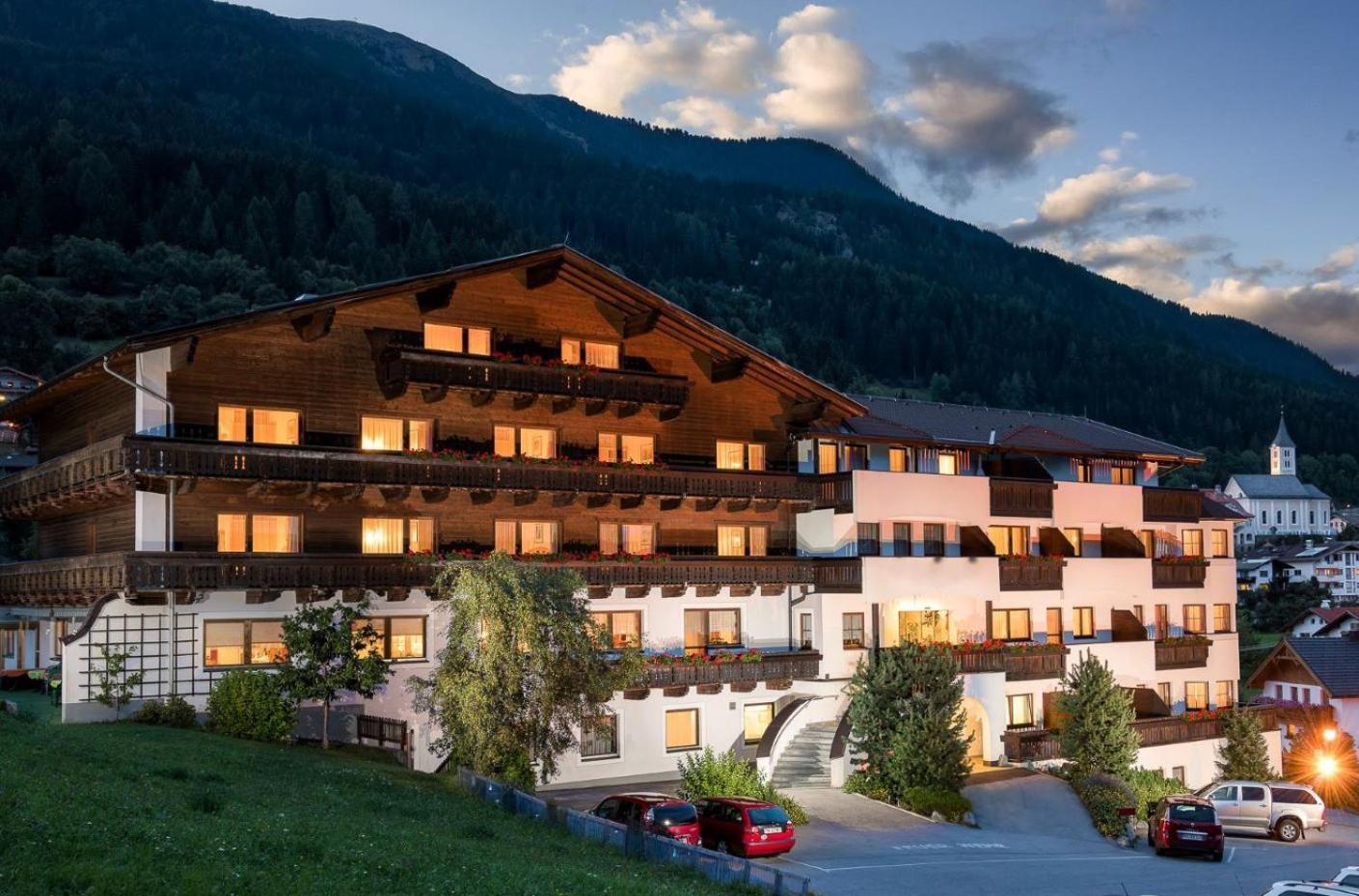 Hotel Forer Ladis Exterior foto