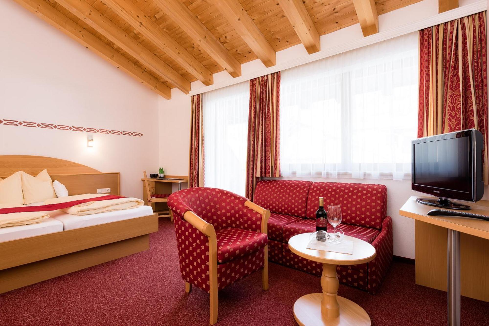 Hotel Forer Ladis Exterior foto